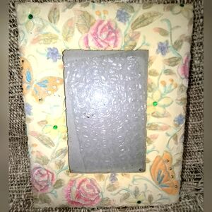 Vintage Floral Butterfly Ceramic Frame